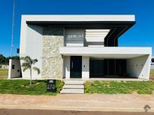 Casa no Condomínio Bourbon