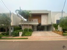 Sobrado luxuoso no Damha III
