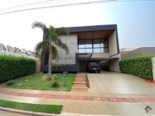 Sobrado luxuoso no Damha III