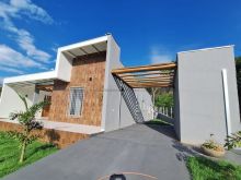 Casa em condomínio á 2 km da Vinícola