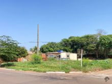 Terreno de esquina - 100m da Três Barras