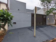 Casa reformada - localização fantástica
