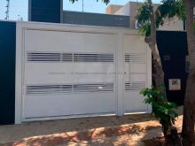 Casa térrea no bairro Monte Castelo