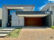 Excelente casa no condomínio Porto Madero