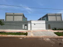 Lindo sobrado - 2 suítes - ótima localização