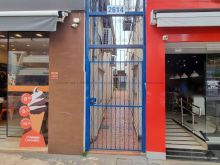 Casa comercial fundos