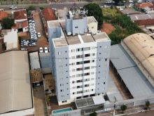 Apê reformado e rico em planejados