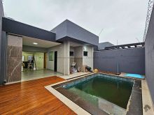 Lindo imóvel com 03 suítes e piscina