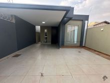 Belíssima casa térrea seminova 100% planejada