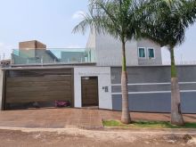 Casa muito espaçosa e piscina com hidro