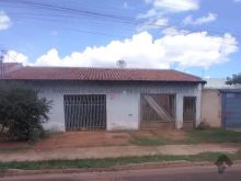 Casa e edícula alugadas - R$ 199.999,00