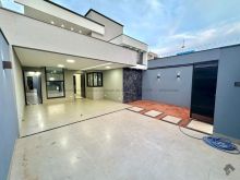 Lindo imóvel no Rita Vieira - 3 quartos suíte com closet e piscina