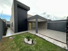 Imóvel maravilhoso terreno amplo e com piscina