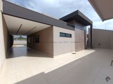 Casa alto padrão com área gourmet e piscina