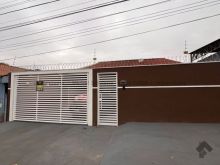Belíssima casa semi mobiliada á 5minutos do Centro