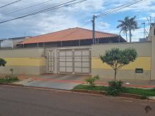Belo imóvel com ótima localização