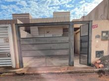 Oportunidade de investimento casa no asfalto impecável