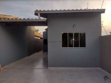 Casa confortável com 02 quartos - varanda e muito espaço