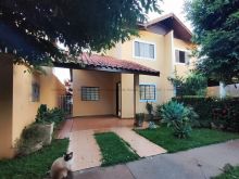 Casa em condomínio