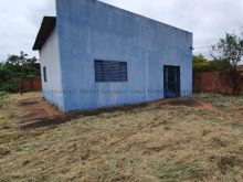 Oportunidade de terreno todo murado e com salão