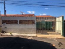 Casa em ótima localização
