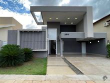 Casa térrea no condomínio Damha II