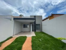 Linda casa com churrasqueira