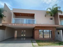 Excelente sobrado Grand Village