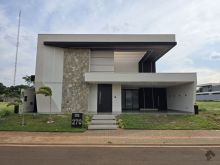 Casa térrea alto padrão condomínio Bourbon