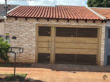 Linda casa 2 quartos sendo 1 suíte