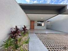 Casa bem localizada