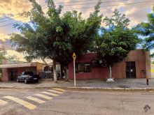 Esquina - 2 frentes - excelente área comercial