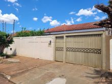 Casa com 2 suítes a baixo do preço