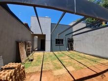 2 suítes e 1 quarto e ótima localização