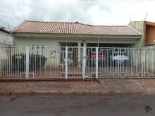 Excelente imóvel amplo com piscina