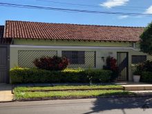 Casa próxima à Avenida Eduardo Elias Zahran