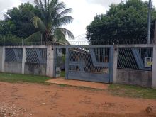 Casa com terreno enorme 3 quartos