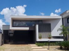 Casa linda e aconchegante - porteira fechada