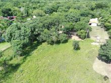 Chácara beira córrego Ceroula