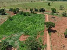 Área de 5000m² na saída de Rochedo