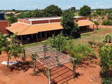 Chácara de 10.000 m² com casa ampla
