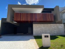 Nova com 03 suítes e armários