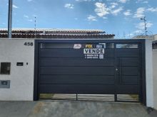 Casa com suíte e vagas cobertas no Nova Lima