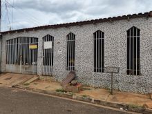 Casa com 2 quartos no Aero Rancho