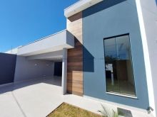Casa com suíte e 2 quartos nova