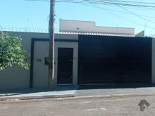 Casa com 02 quartos - sendo 01 suíte