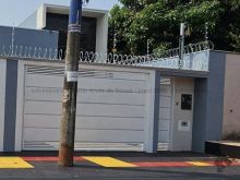 Linda casa com 3 quartos sendo 1 suíte com closet