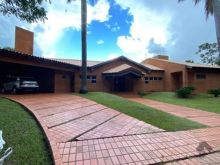 Casa em condomínio exclusivo