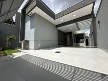 Maravilhosa casa com 3 suítes e piscina