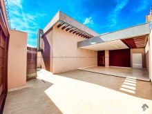 Casa com 3 quartos e piscina no Jardim Seminário